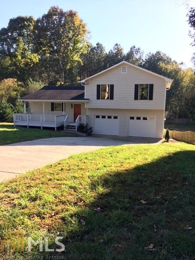 property at 5771 Stonehaven Dr NW