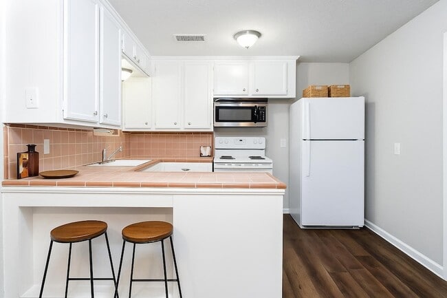 503 Carrell St, Unit 14104W in Tomball, TX - Building Photo - Building Photo