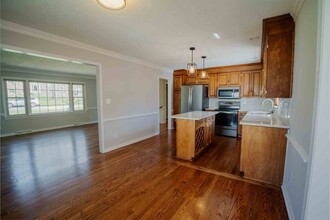 123 Temple Cir in Lynchburg, VA - Foto de edificio - Building Photo