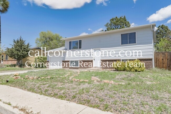 4919 Sonata Dr in Colorado Springs, CO - Building Photo - Building Photo
