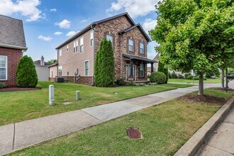 3451 Blaze Dr, Unit 1451A M in Murfreesboro, TN - Building Photo - Building Photo
