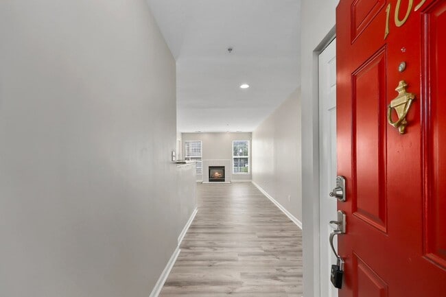 25340 Lake Mist Square in Chantilly, VA - Building Photo - Building Photo