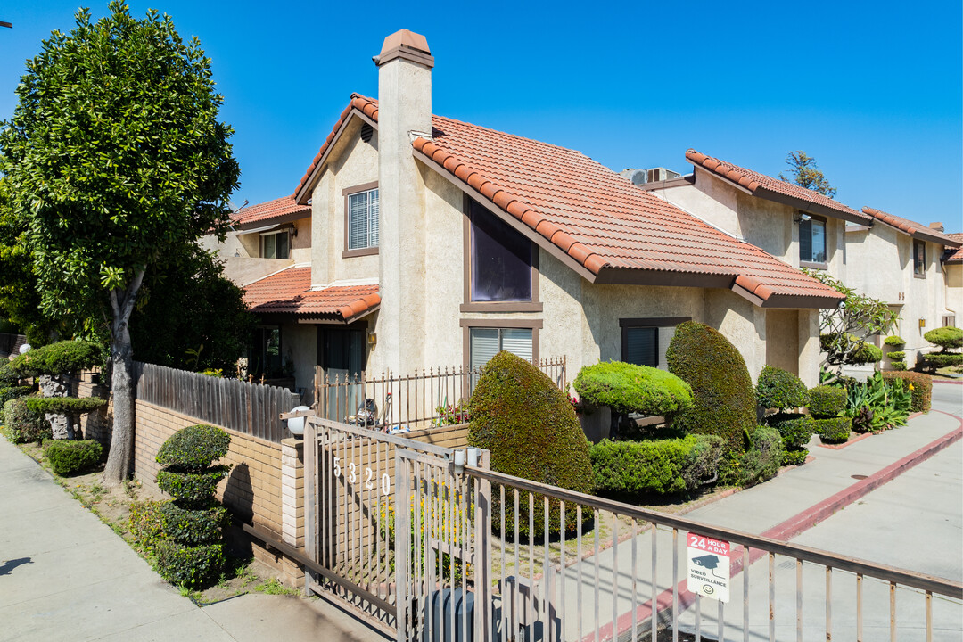 Majestic Villas in El Monte, CA - Building Photo