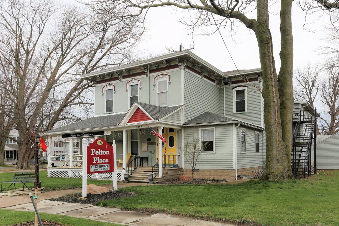 Pelton Place Guest House in Vermilion, OH - Building Photo