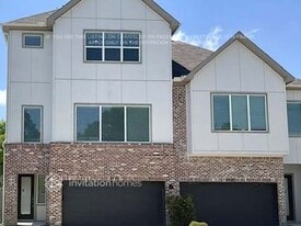 10534 Executive Lake Dr in Stafford, TX - Building Photo
