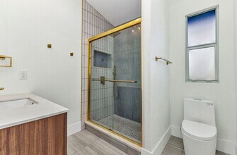 1611 Sheehan Blvd in Port Charlotte, FL - Foto de edificio - Building Photo