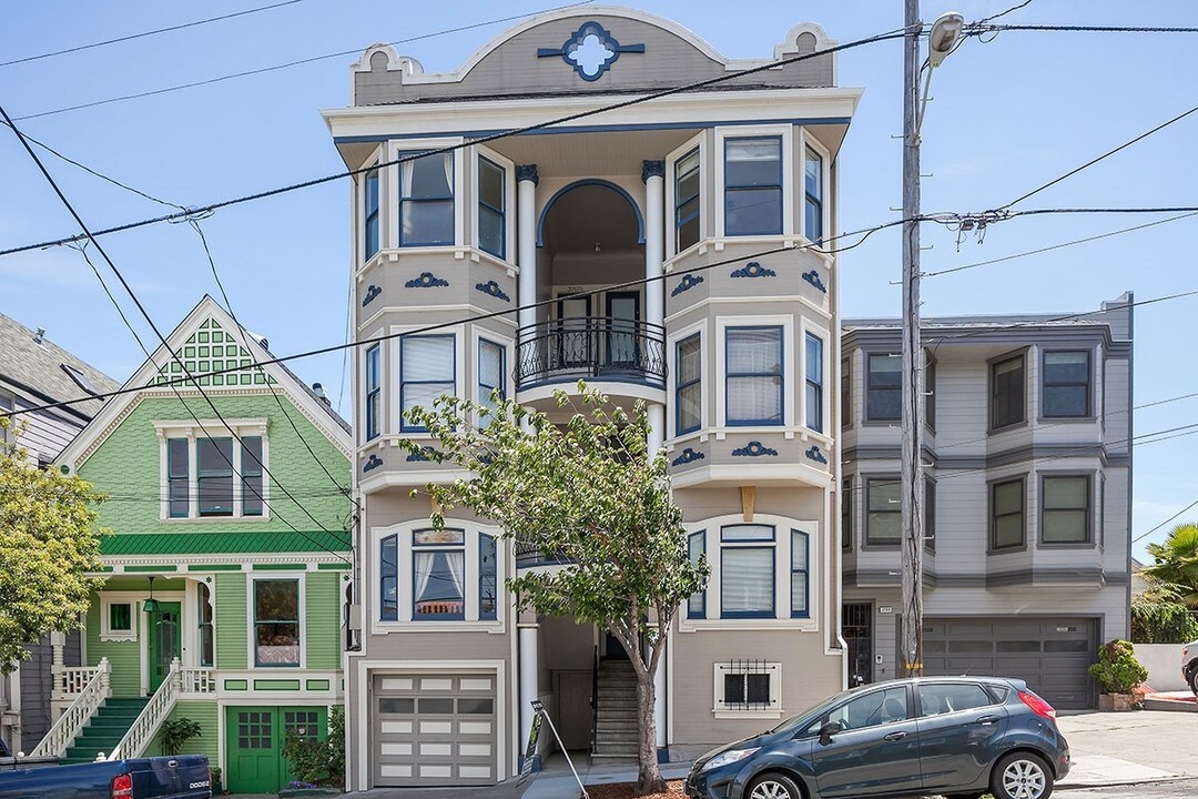 3763-3767 Cesar Chavez in San Francisco, CA - Building Photo