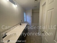 1604 Cedrow Dr photo'