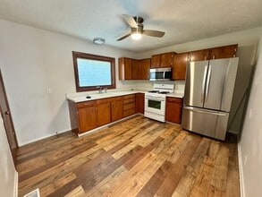 5500 Hillsdale Dr in Lincoln, NE - Building Photo - Building Photo