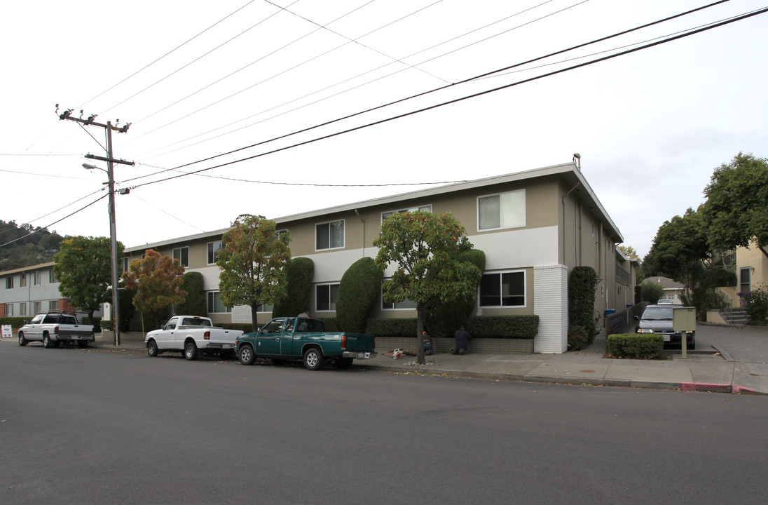 41-45 Woodland in San Anselmo, CA - Building Photo