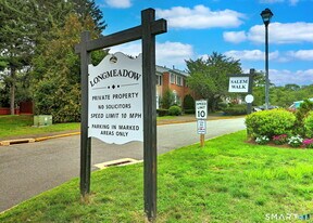 65 Salem Walk in Milford, CT - Building Photo