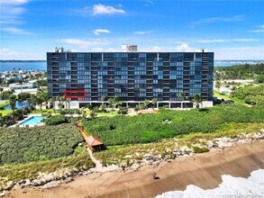 10410 S Ocean Dr, Unit 308 in Jensen Beach, FL - Building Photo - Building Photo