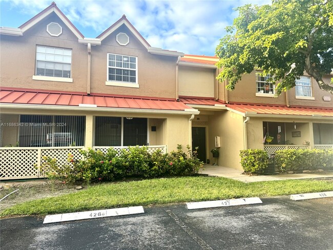 18352 NW 68th Ave in Hialeah, FL - Building Photo - Building Photo