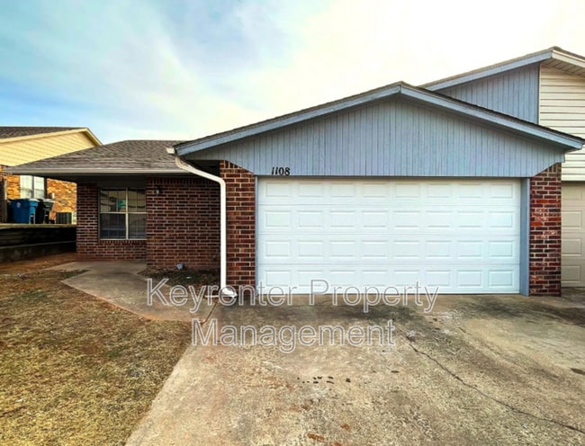 property at 1108 Parkview Dr