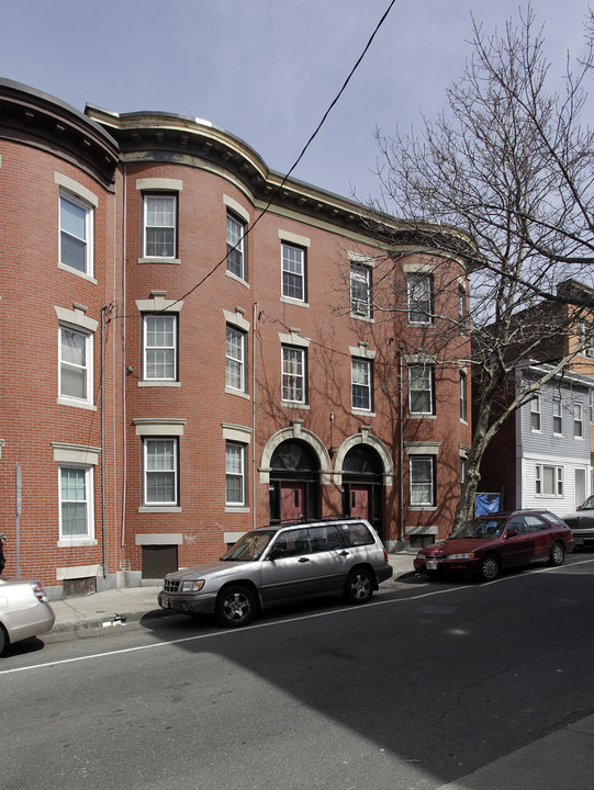 16-18 Grove St in Chelsea, MA - Foto de edificio