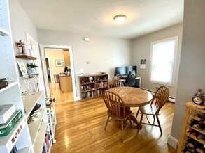 10 Berkeley St in Watertown, MA - Building Photo - Building Photo
