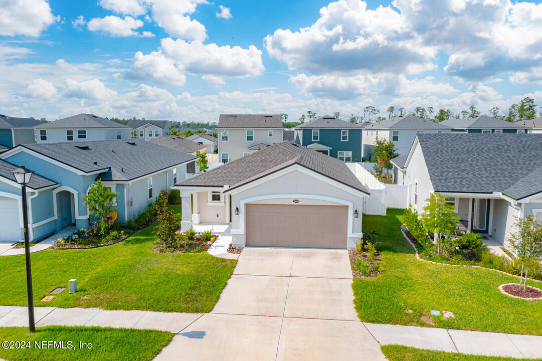 12028 Nogoya St in Jacksonville, FL - Foto de edificio