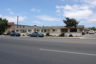 Coronado Villa Apartments in San Diego, CA - Building Photo - Building Photo