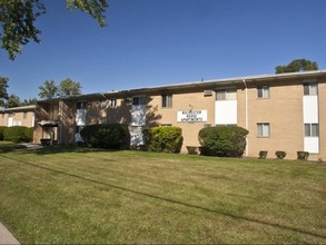 Rochester House Apartments in Royal Oak, MI - Foto de edificio - Building Photo