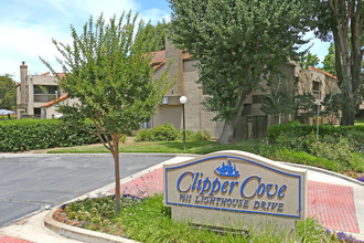 Clipper Cove Apartments in Stockton, CA - Building Photo - Building Photo