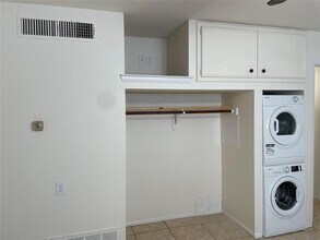 21013 Highland Lake Dr in Lago Vista, TX - Building Photo - Building Photo
