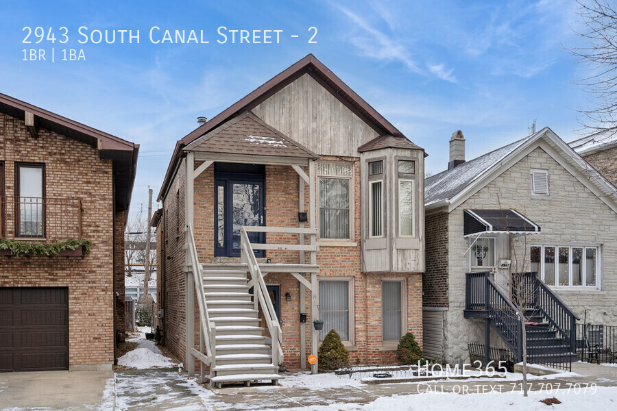 2943 S Canal St in Chicago, IL - Building Photo