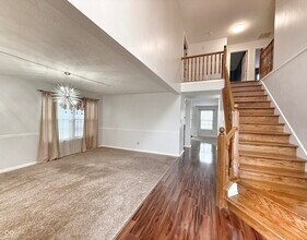 878 Woodgate Ln in Greenwood, IN - Building Photo - Building Photo