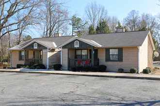 Valleyview Apartments in Charlotte, NC - Building Photo - Building Photo