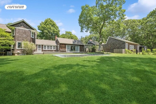 property at 441 Old Stone Hwy