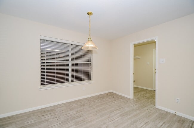 property at 5910 Llano Creek Dr