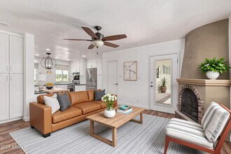 8315 E Vernon Ave in Scottsdale, AZ - Building Photo - Building Photo
