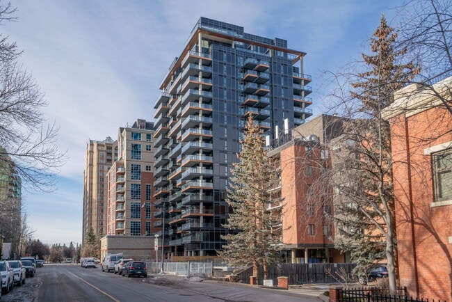 property at 730-502 2 Ave SW