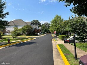 5658 Lierman Cir in Centreville, VA - Building Photo - Building Photo