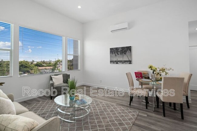 6634-6644 Rockglen Ave in San Diego, CA - Building Photo - Building Photo