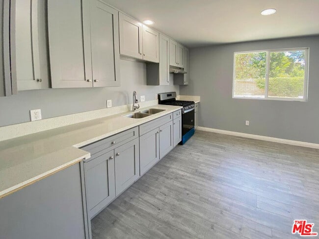 9009 Monogram Ave in Los Angeles, CA - Building Photo - Building Photo
