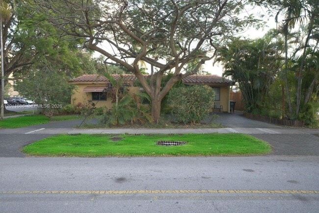 property at 1124 NE 7th St