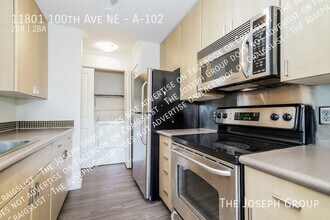 11801 100th Ave NE in Kirkland, WA - Building Photo - Building Photo