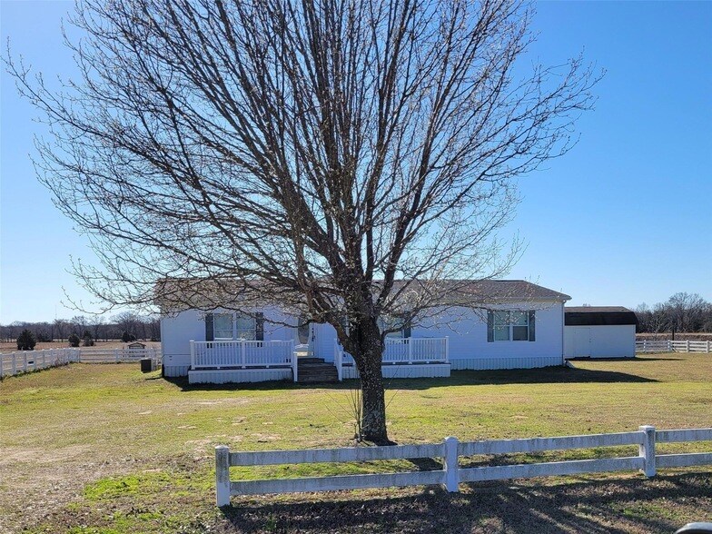 476 Co Rd 1216, Unit 1418-W04 in Grand Saline, TX - Building Photo