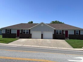 2019 W 26th St in Joplin, MO - Building Photo