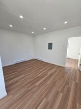 1153 Main St in Windham, CT - Foto de edificio - Building Photo