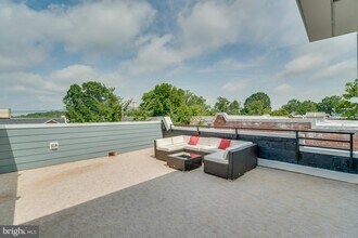 2205 40th Pl NW-Unit -5 in Washington, DC - Building Photo - Building Photo