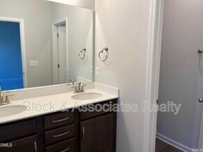 3305 Oak Pass Dr in Raleigh, NC - Building Photo - Building Photo