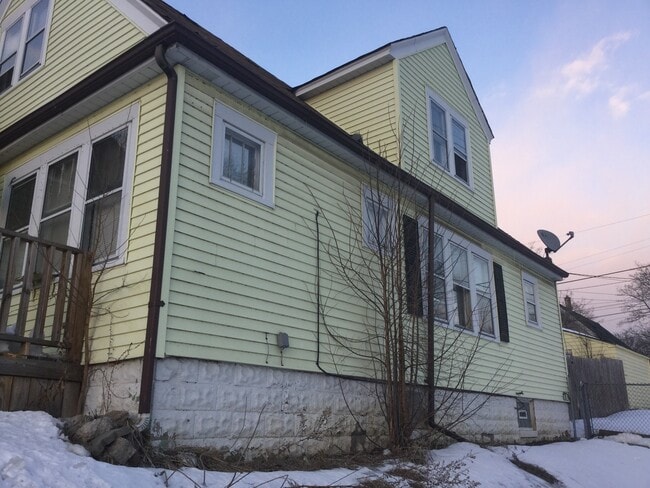 property at 4702 N 31st St
