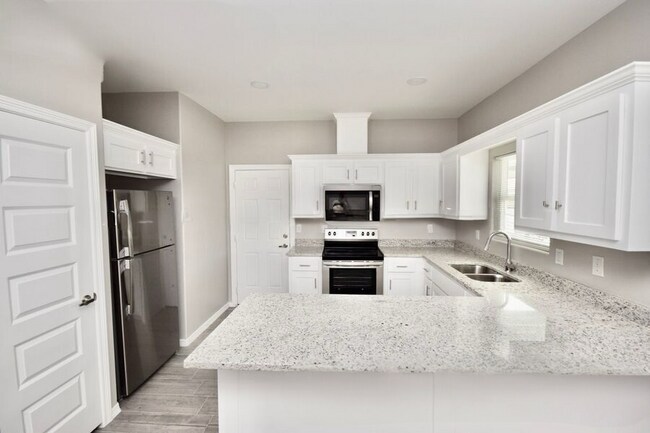 1812 Davenport St, Unit 3 in Weslaco, TX - Building Photo - Building Photo