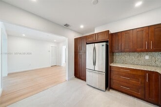 47 Oviedo Ave in Coral Gables, FL - Building Photo - Building Photo