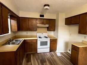 1506 N Nashville Ave in Russellville, AR - Building Photo - Building Photo