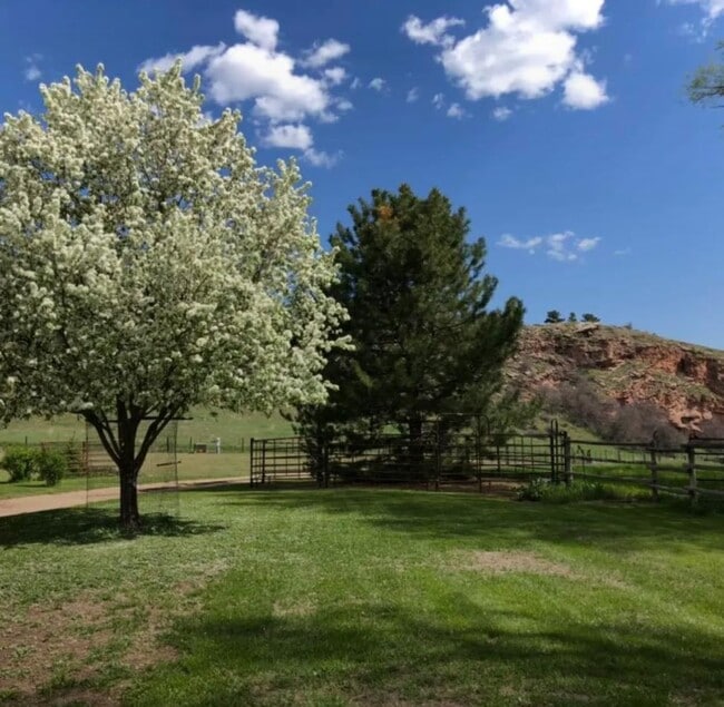 8400 W County Rd 18E in Loveland, CO - Building Photo - Building Photo