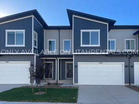 1605 W Charmer Ln in Lehi, UT - Building Photo