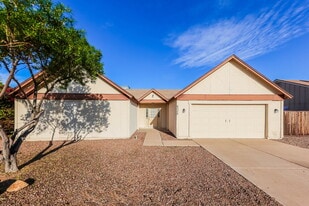 6528 W Grandview Rd in Glendale, AZ - Building Photo