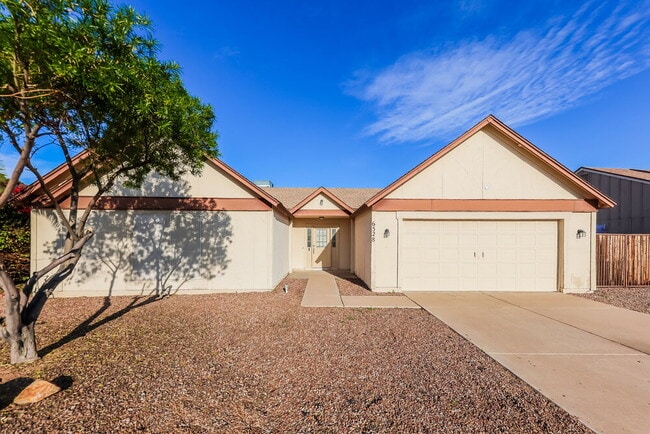 property at 6528 W Grandview Rd